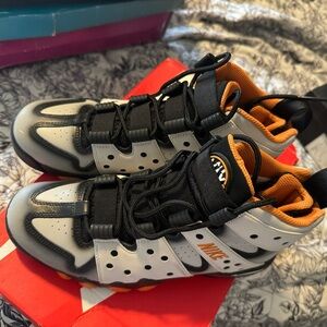 7 big kids. In box worn one time comes with box